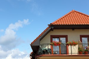 Tile roofing professional